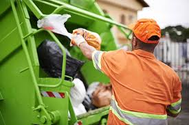 Best Retail Junk Removal  in Carlstadt, NJ